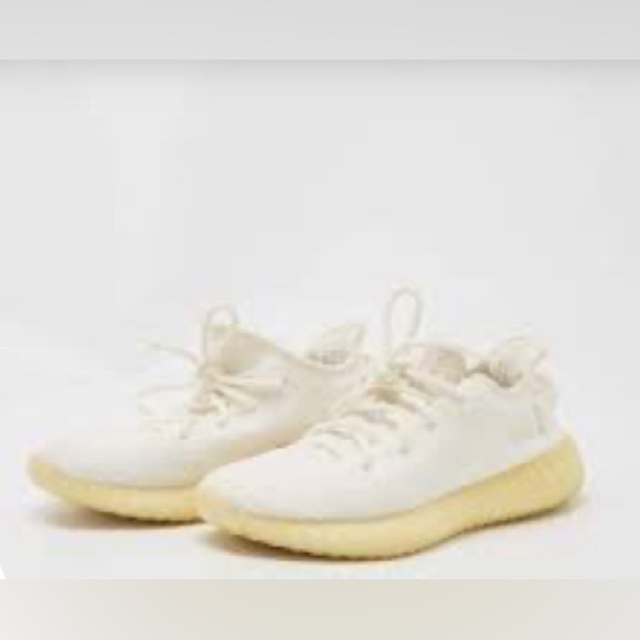 Yeezy Boost 350 V2 ‘Cream White’ Women Size: 7 Men Size: 5.5 Color: White/Cream - Picture 2 of 9